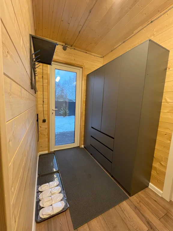 Коттедж Коттедж Барн с панорамными окнами, террасой, баней и купелью — Петровское