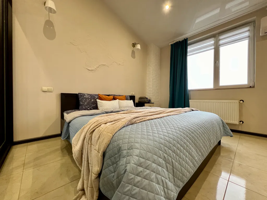 Рядом парк Победы Херсонес не берем оплату за уборку