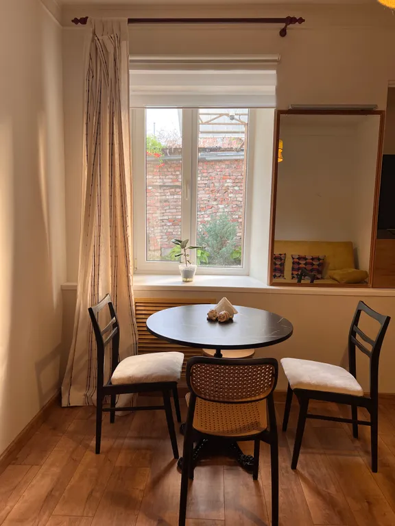 Дом с патио в центре города