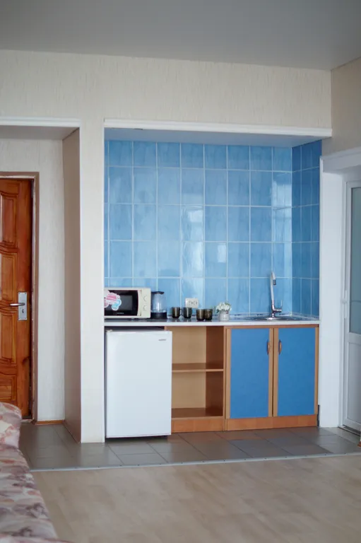 Двухкомнатный номер для большой семьи или дружной компании удобства