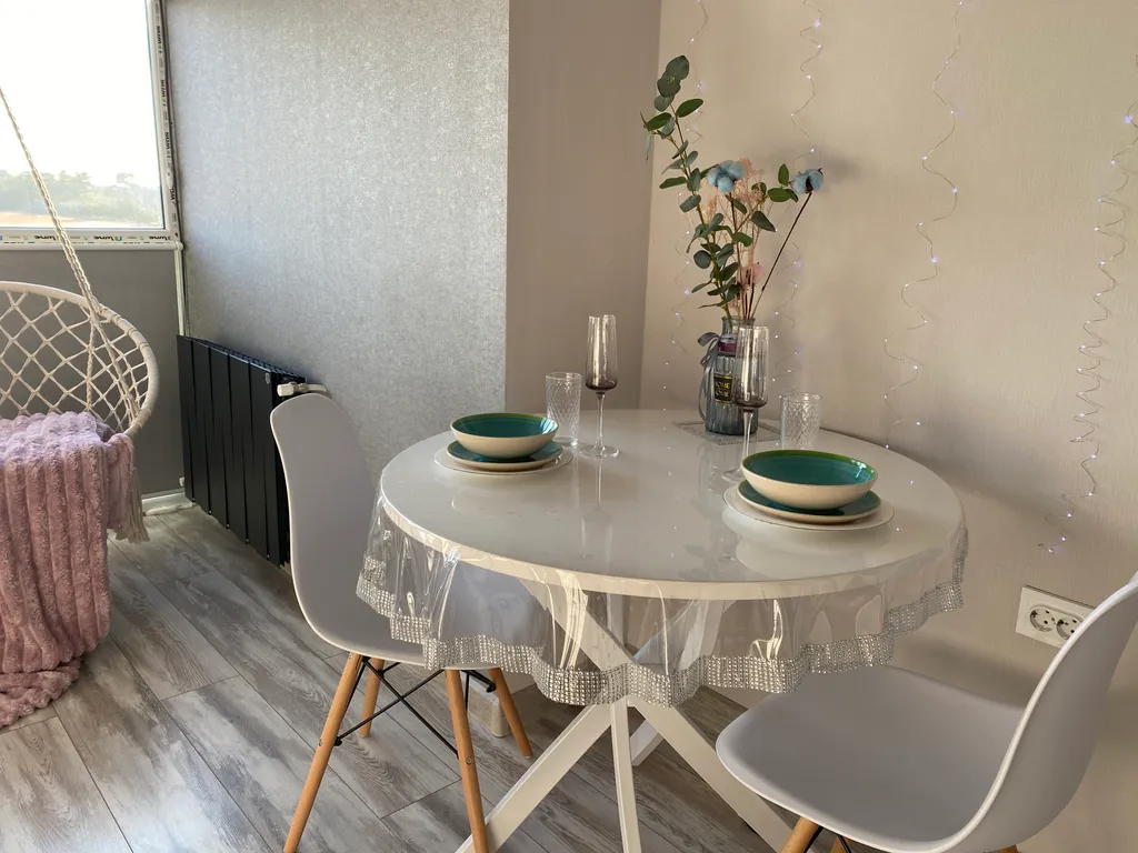 Стильная чистюля с видом на поле и закатные пейзажи