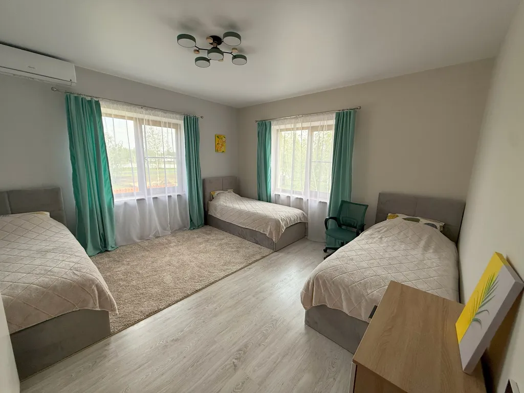 Новый уютный дом с баней у леса