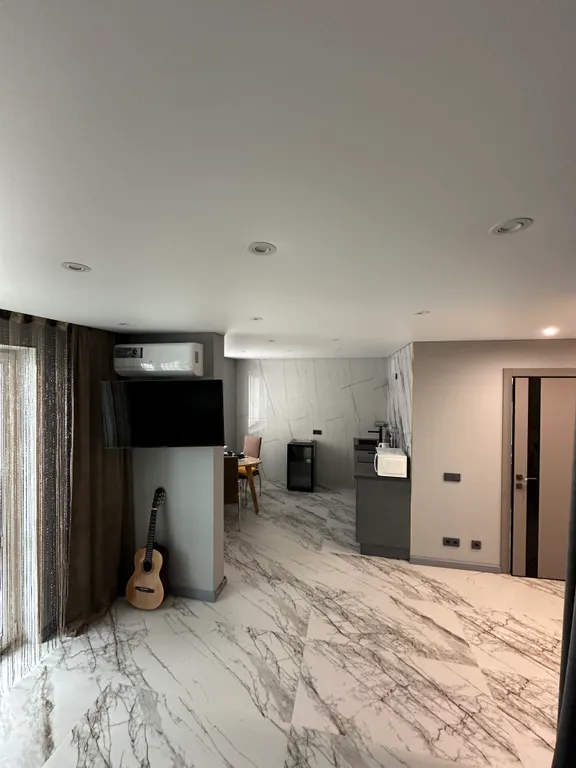 Студия премиум класса в самом центре города.