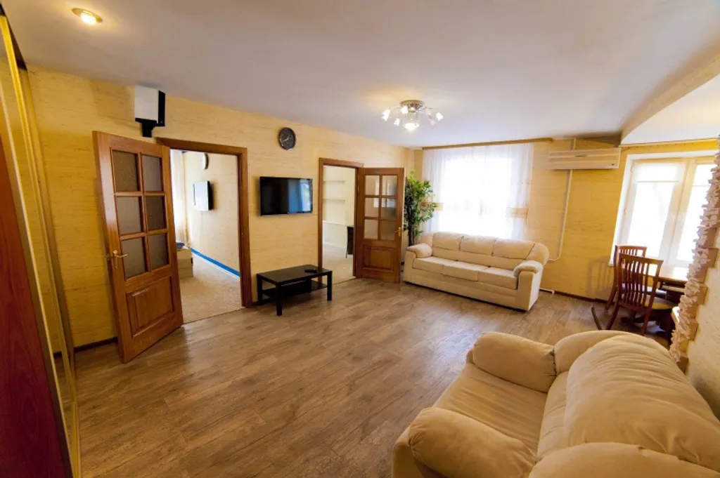 Квартира 3-комнатная квартира в центре — Хабаровск