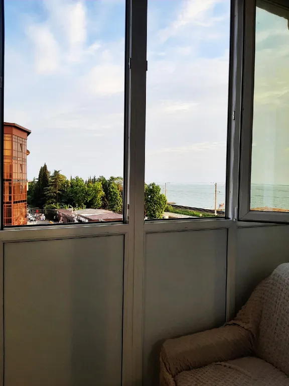 Студия у пляжа с видом на море