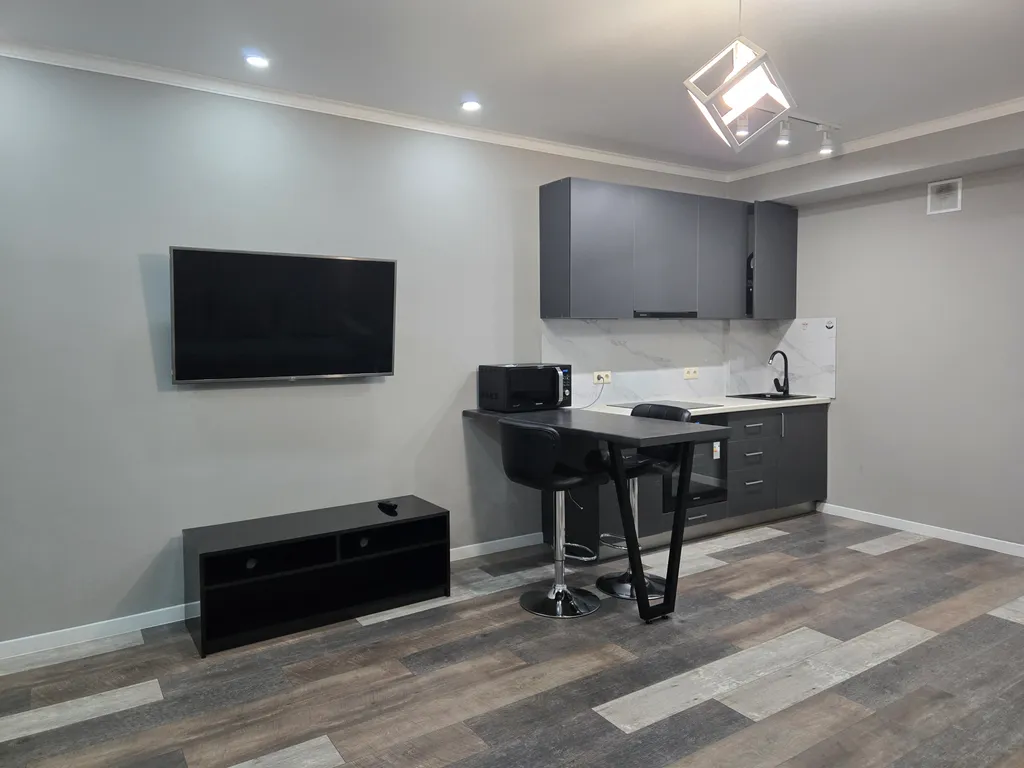 Квартира Стильный апартамент в центре — Алматы