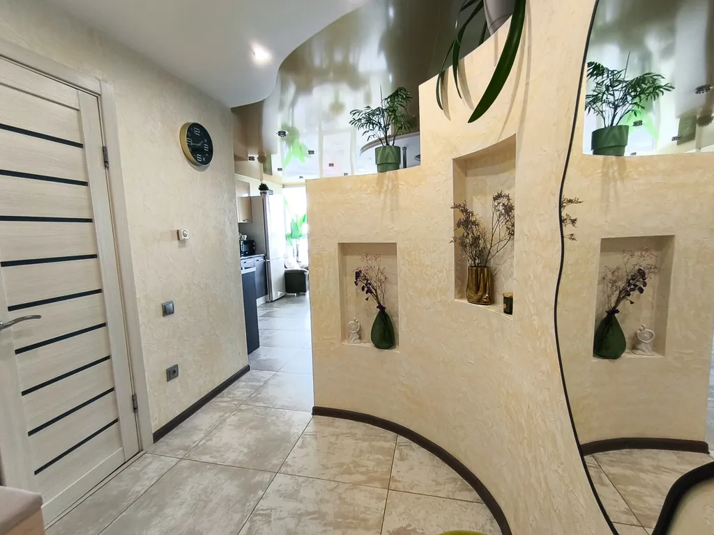 Шикарная квартира с панорамным окном для 4