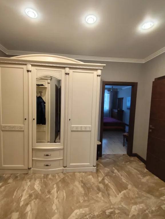 Видовая двушка с дорогим ремонтом и эксклюзивной мебелью