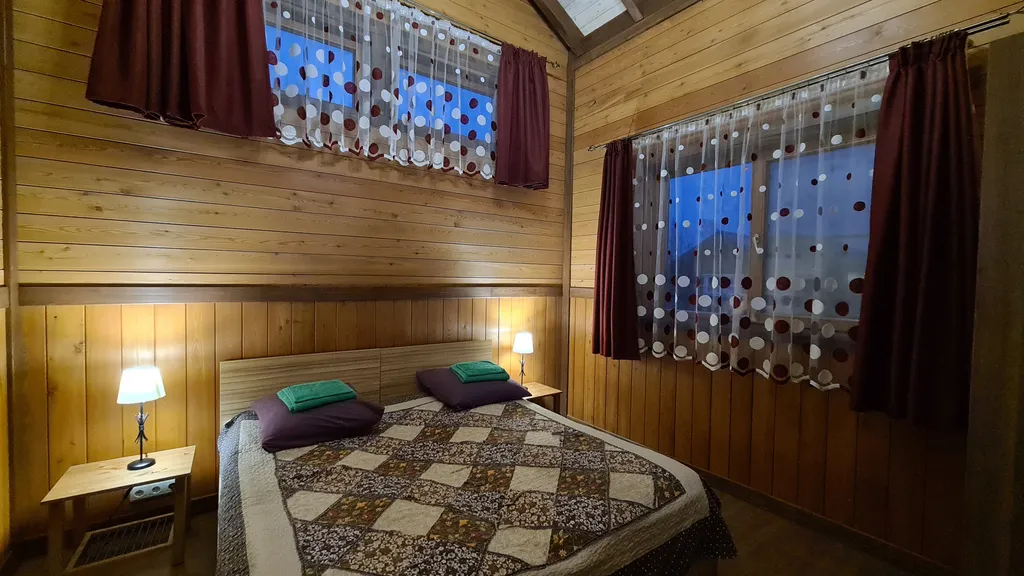 Коттедж на 12 человек Б4