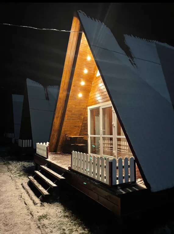 Уютный A-frаme домик на беpегу Bуокcы
