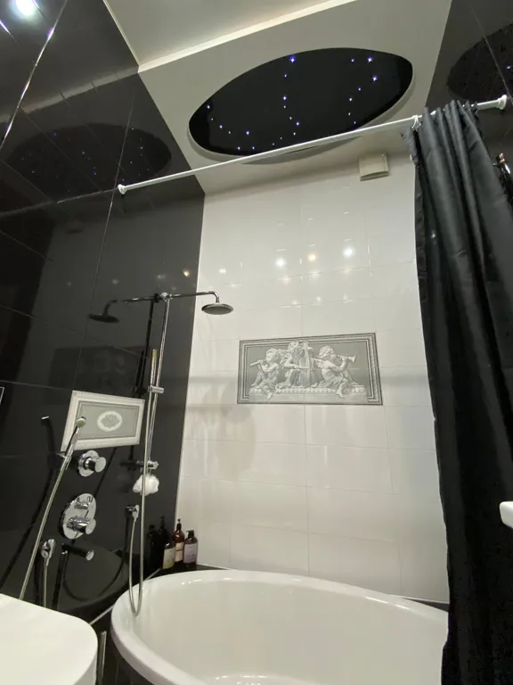 Дизайнерская квартира в центре с видом на храм