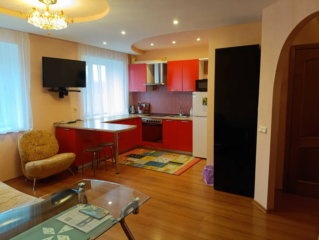 Уютная квартира с видом на город море рядом с жд станцией Вторая речка — аренда посуточно в Владивосток