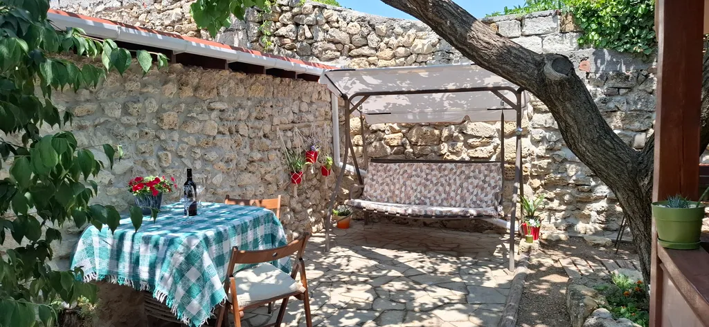 Коттедж Уютный домик с беседкой в центре — Севастополь