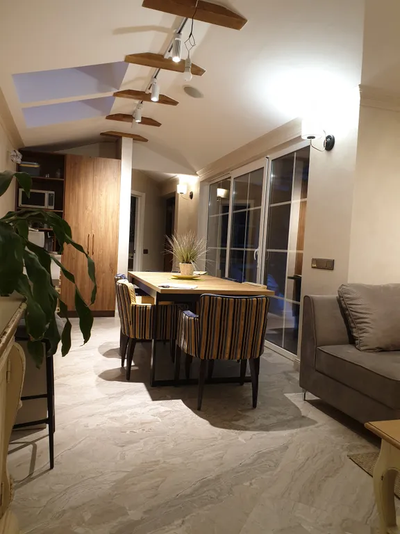 Таунхаус на берегу озера