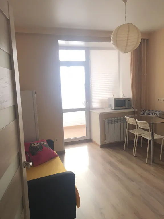 Апартаменты на набережной в новом доме с видом на реку