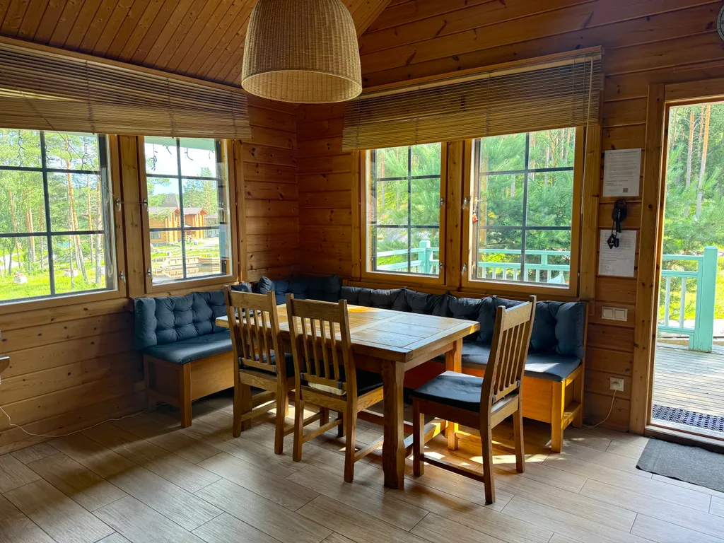 Уютный домик на берегу Ладожского озера дом 1