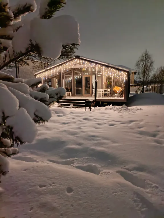 Просторный дом с баней и игровой зоной для детей