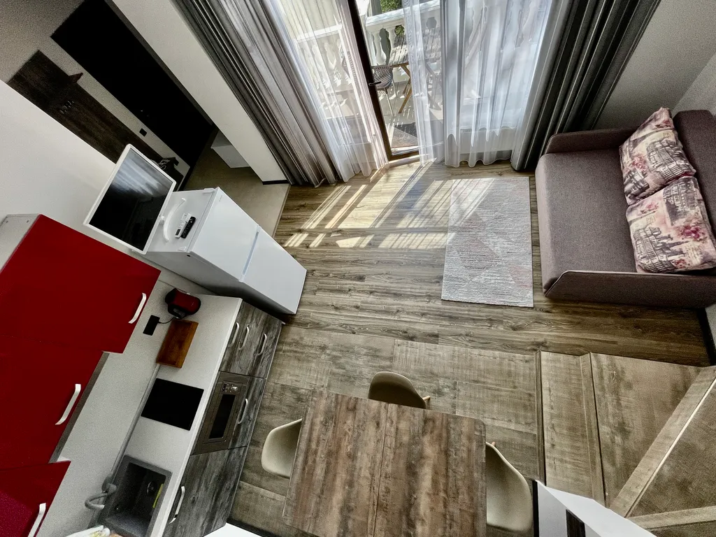 Двухуровневые апартаменты с видом на море и Ай Петри