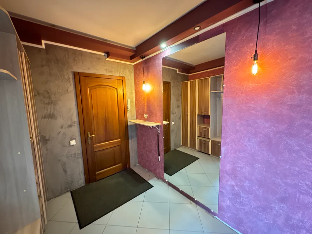 Квартира Уютная 3-комнатная квартира — Красноярск