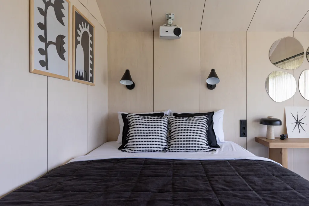 Wow Dacha Астра