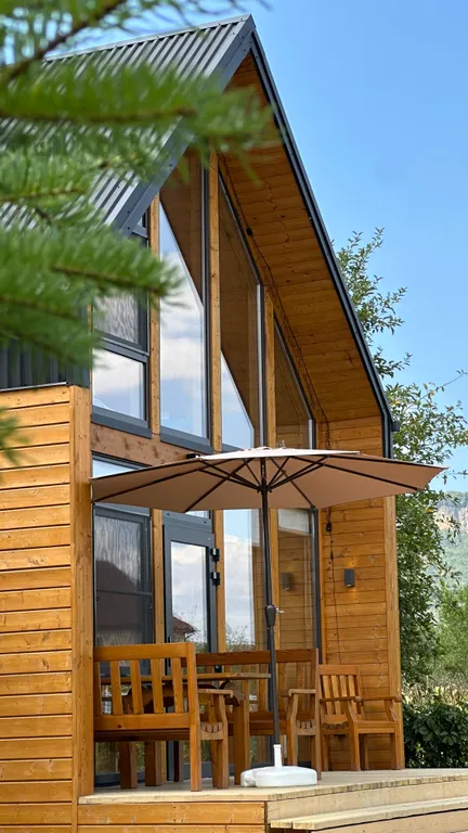 Коттедж Барнхаус с чаном и бассейном — аренда посуточно в Даховская