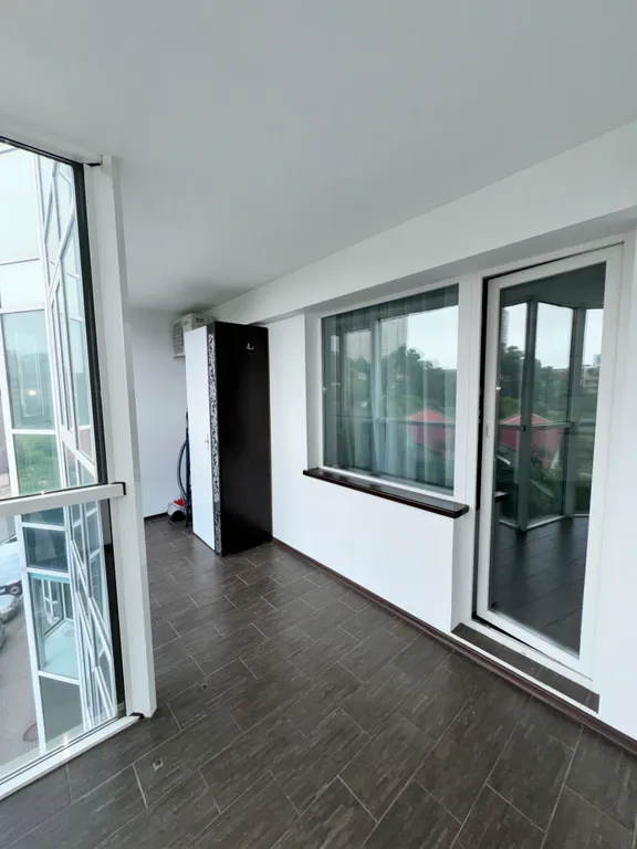 Современная квартира с видом на море и шаговой доступностью до центра