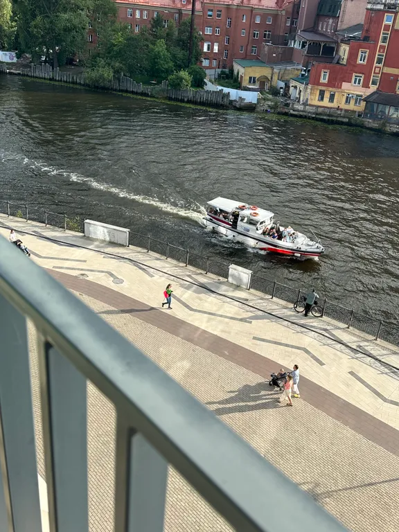 Евродвушка в Рыбной деревне, остров Канта