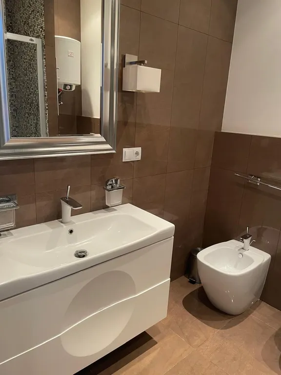 Апарт для семьи из 3 человек на берегу моря, с видовой террасой, кухней