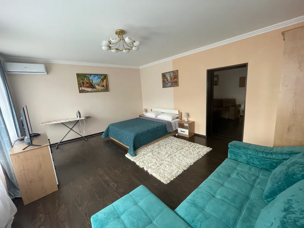 Уютная 2-я квартира в гостевом доме в самом центре