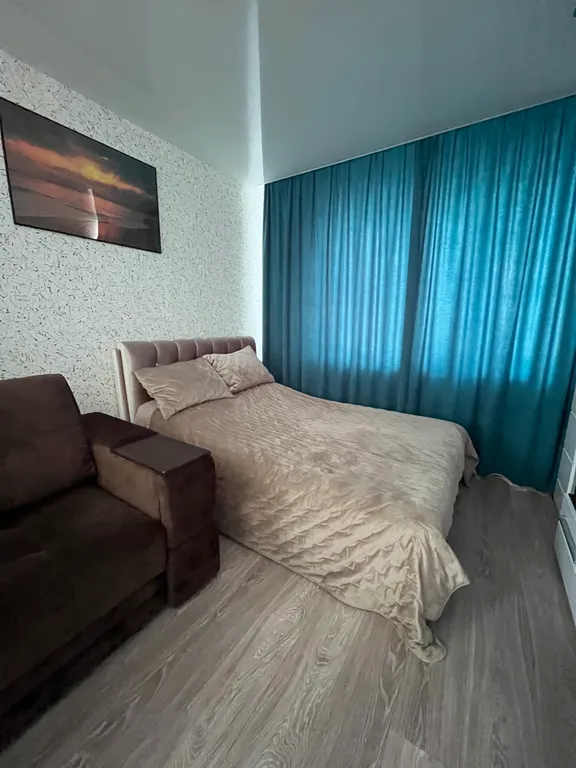 Уютная квартира с видом на набережную газовиков