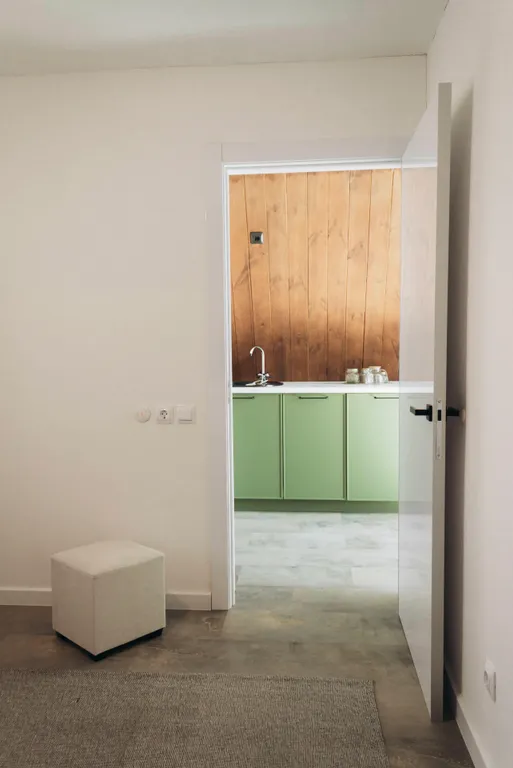 Треугольный дом.