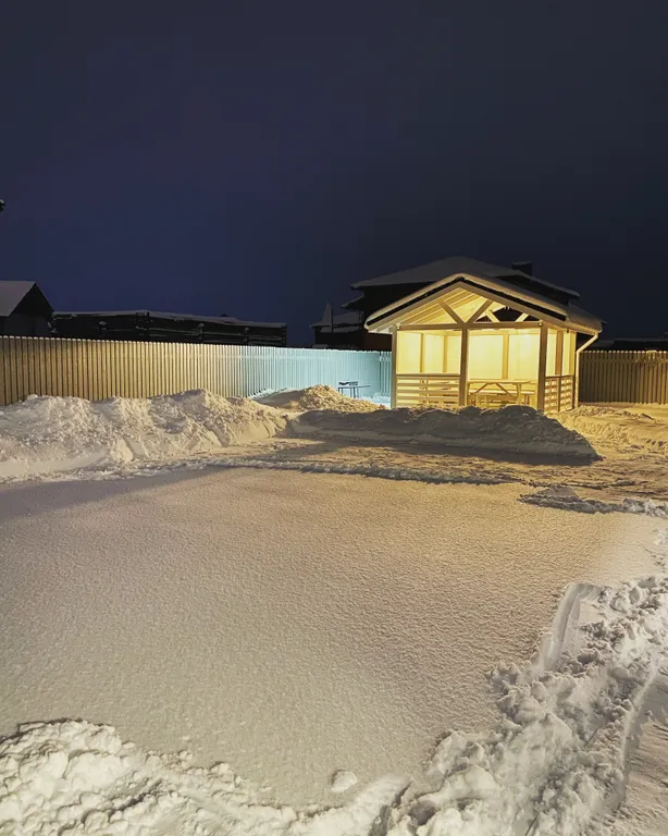 Суздальская дача у реки