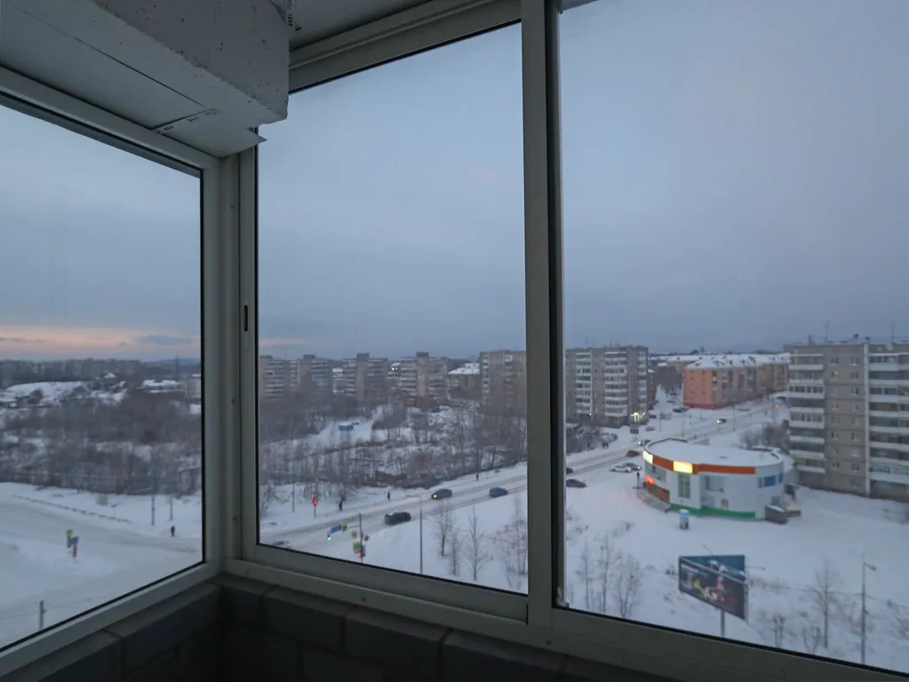 Большая двухкомнатная квартира в новом доме с охраняемой парковкой