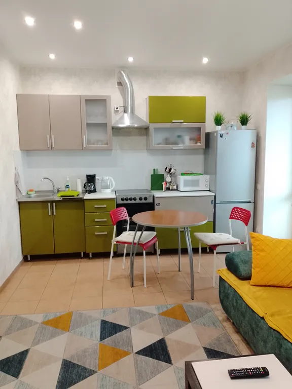 Просторная студия с видом на закат рядом с ТРЦ, локация - топ