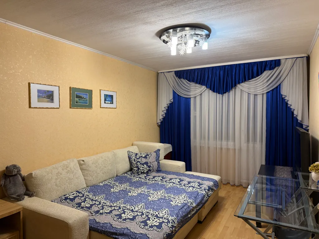 Комната в карибском стиле в трёхкомнатной квартире