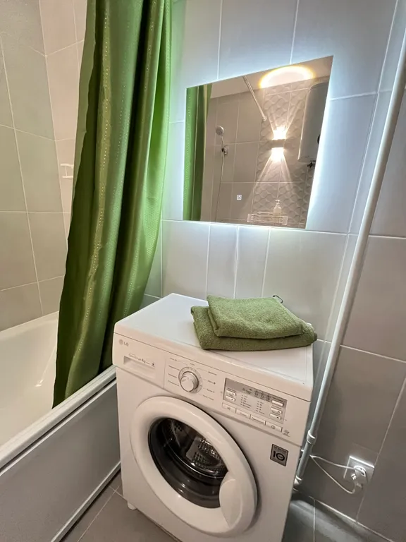 Квартира со свежим ремонтом и мебелью