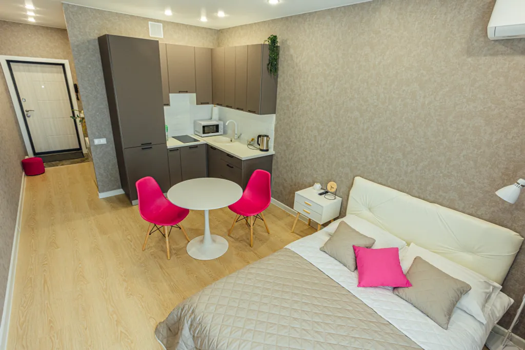 Видовая квартира ViVa MaGenta с панорамным  балконом — аренда посуточно в Пенза