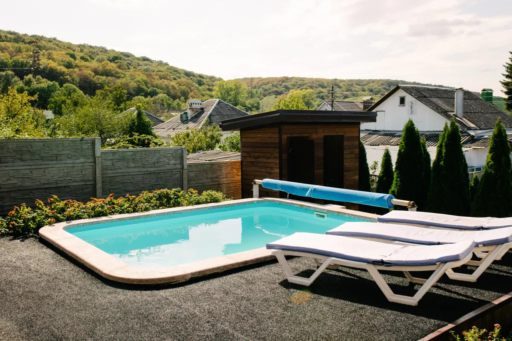 Апартаменты с горячим бассейном и видом на горы