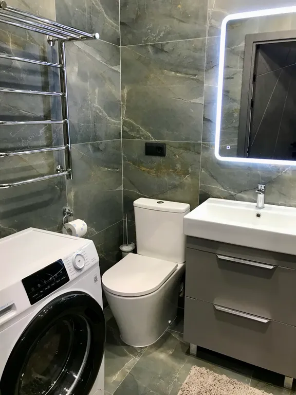 Евродвушка бизнес-класса с красивым видом на поля и шоссе