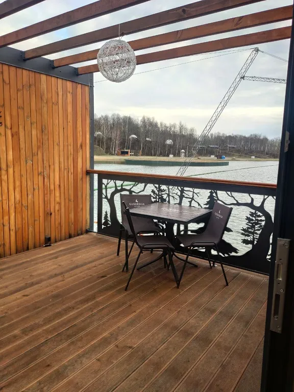 Номер с видом на озеро