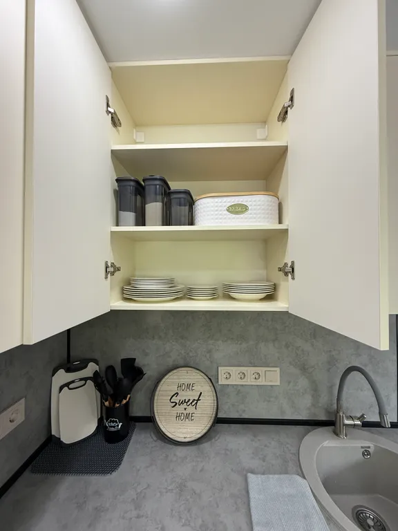 Новая евротрешка толтый мыс 5-7 мин до моря