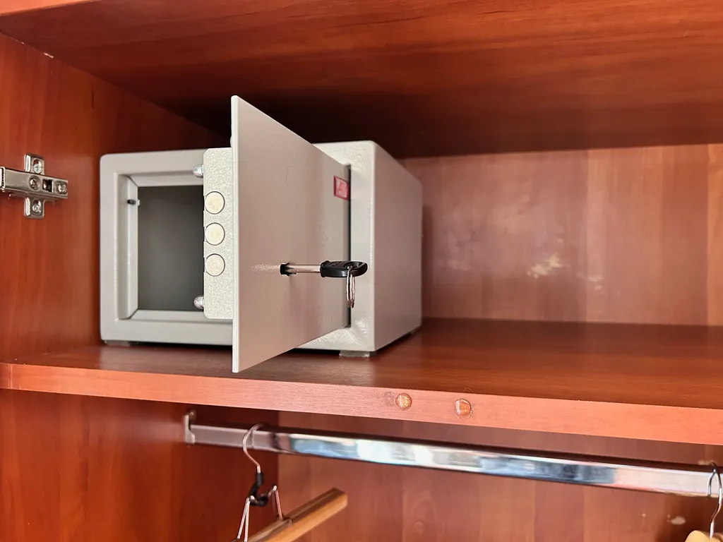 Коттедж Комфортабельный 2-х эт. дом для 4-х чел. в центре Гагаринского р-на — Севастополь