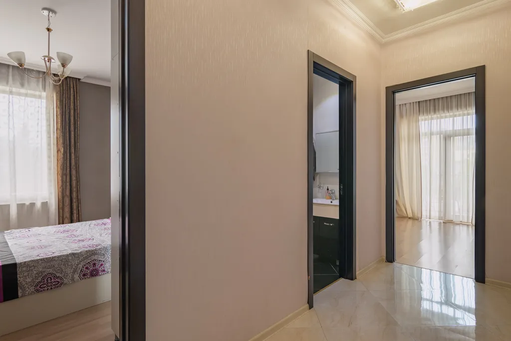 Просторная квартира в деловом центре Тбилиси