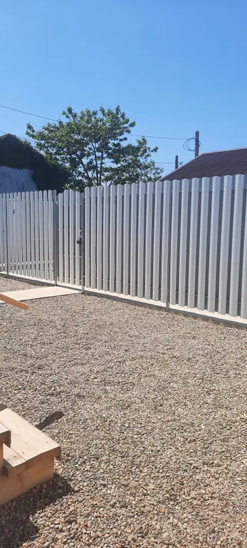 Коттедж Дом со своим отдельным двором — Кучугуры