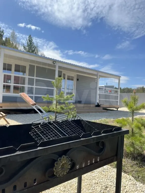 Уютный дом в лесу