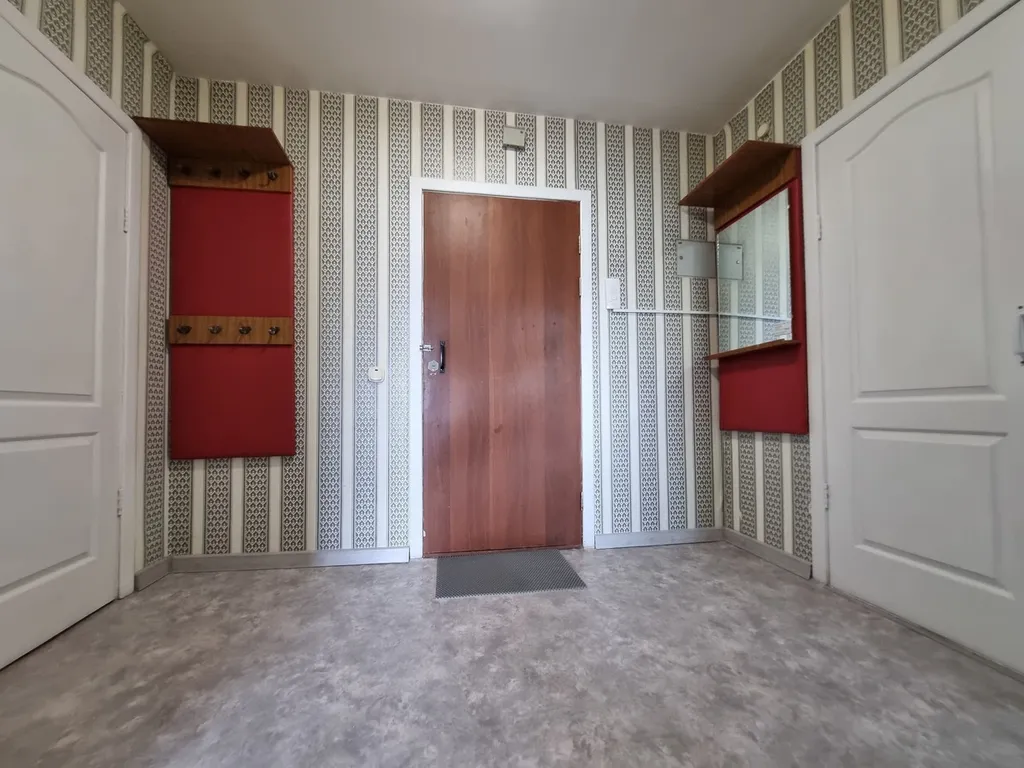 Уютнaя 1-кoмнатнaя квартира рядом с больницей и авто, жд вокзалом