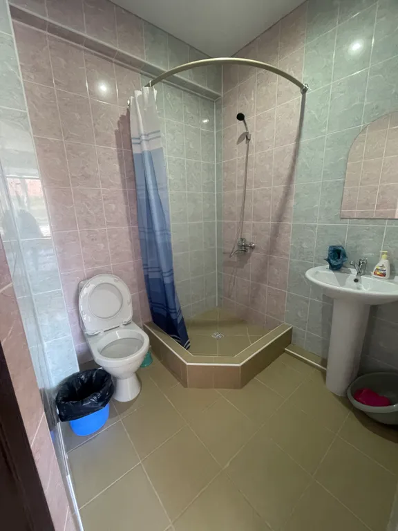 Просторные комнаты с большим балконом