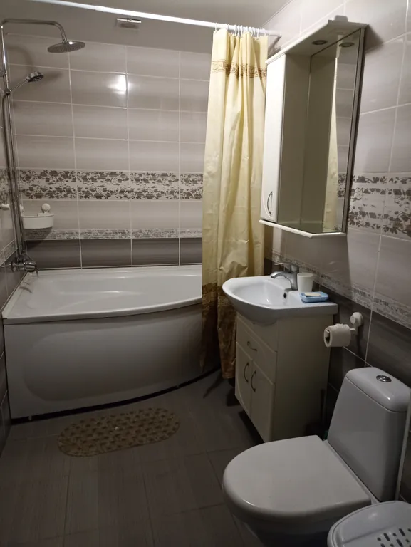 Большая квартира на берегу моря