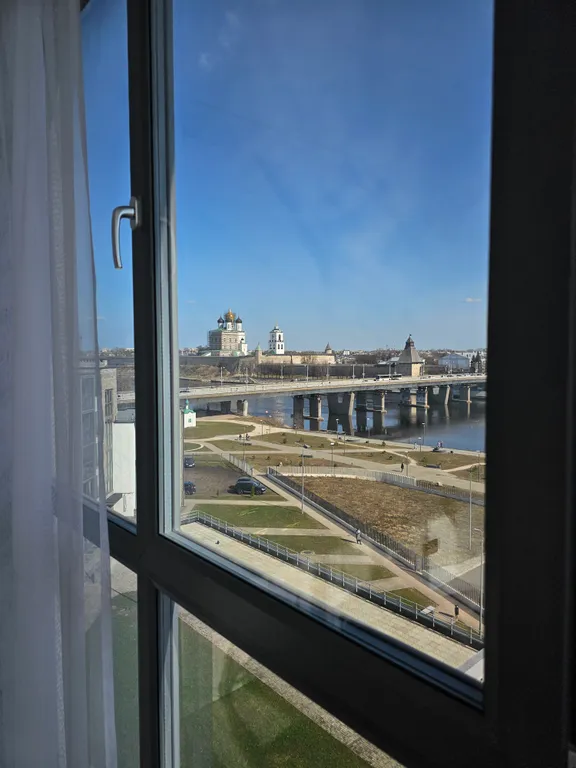 Студия с видом на Псковский кремль