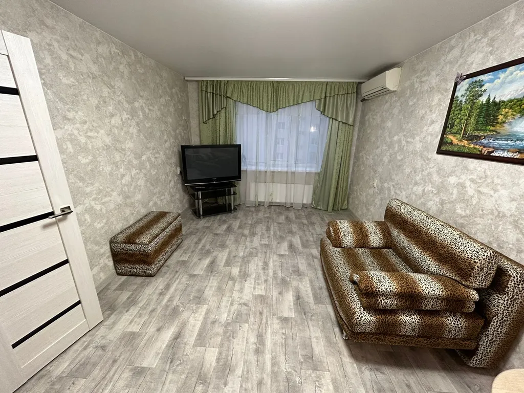 Солнечная и уютная квартира на Новоузенской